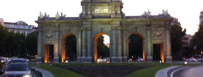 Puerta de Alcalá is one of Guide to Madrid.