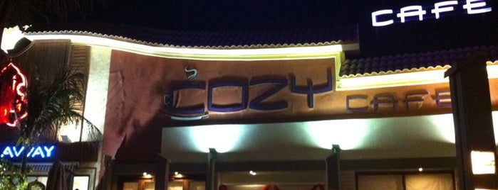 Cozy Café is one of Places to go.
