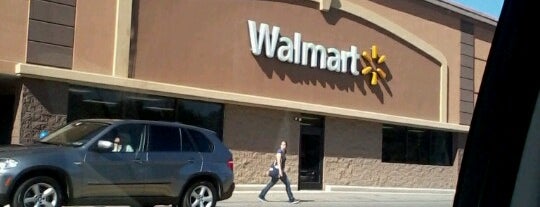 Walmart is one of Lugares favoritos de Terri.