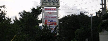 Los Prados Shopping Center is one of Shopping Centers.