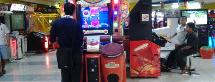 Game Master Family Entertainment Center is one of Guide to Jakarta Capital Region's best spots.