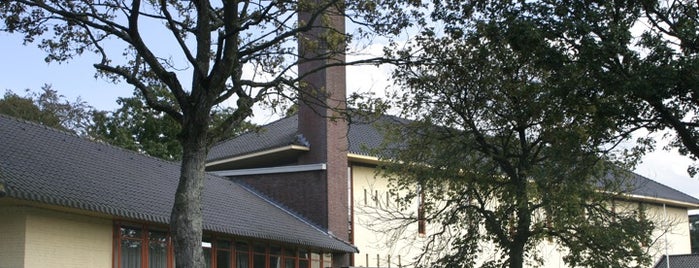 Multatulischool is one of De scholen van Dudok.