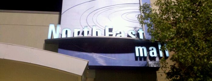 North East Mall is one of สถานที่ที่ Jan ถูกใจ.