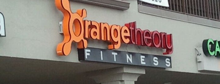 Orange Theory Fitness Calhoun is one of Orte, die Laura gefallen.
