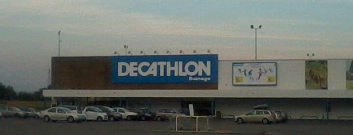 Decathlon is one of Tempat yang Disukai Andrea.