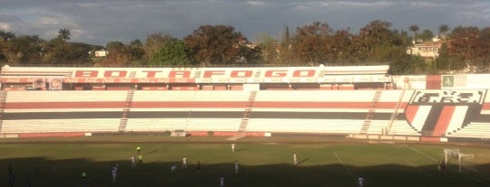 Estádio Santa Cruz is one of Tempat yang Disukai Marcos.