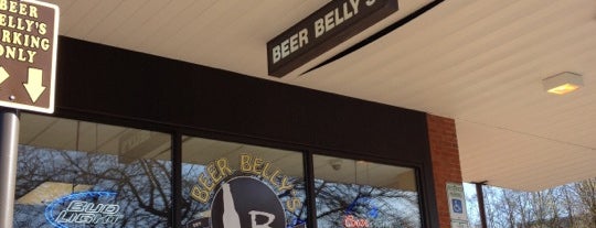 Beer Belly's Beverage is one of สถานที่ที่ John ถูกใจ.