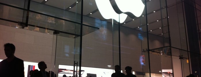 Apple Nanjing East is one of This is Shanghai.