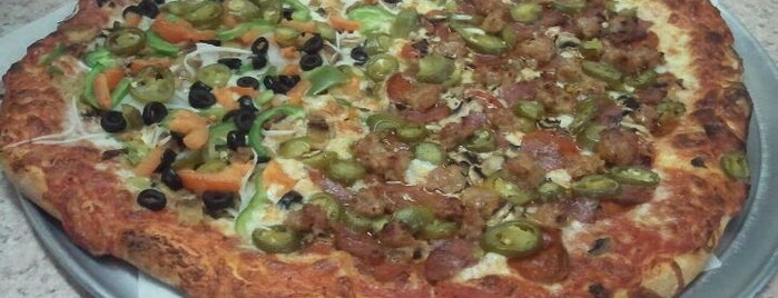 Joey's Pizza is one of McCanne's Guide to Orange County Hot spots.