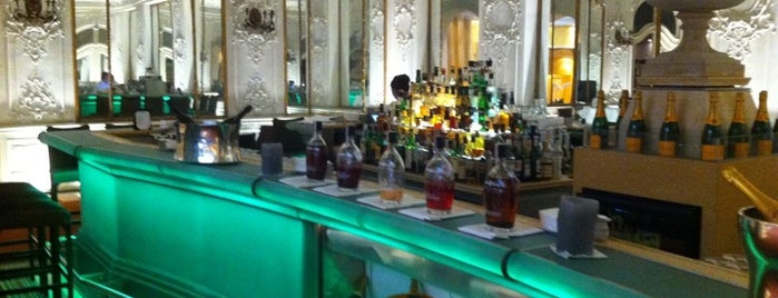 Falk's Bar is one of Lieux sauvegardés par Sevgi.