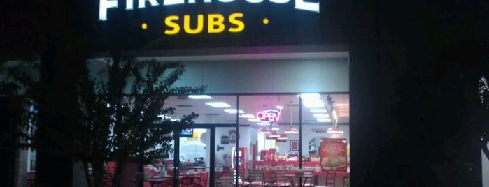 Firehouse Subs is one of Noelia : понравившиеся места.