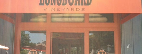 Longboard Vineyards is one of Orte, die Roger D gefallen.