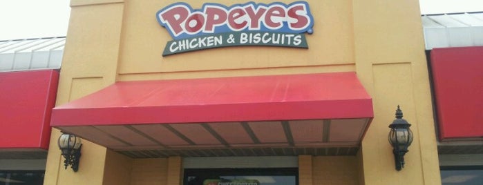 Popeyes Louisiana Kitchen is one of สถานที่ที่ Byron ถูกใจ.