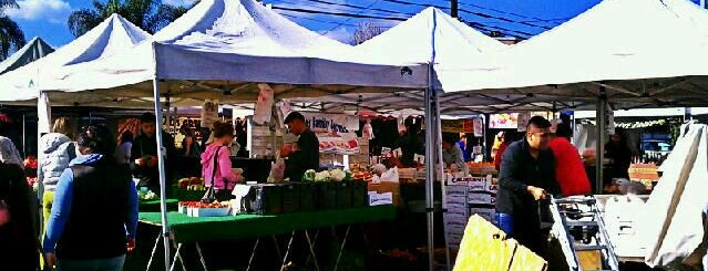 Larchmont Village Farmer's Market is one of #myhints4LosAngeles.