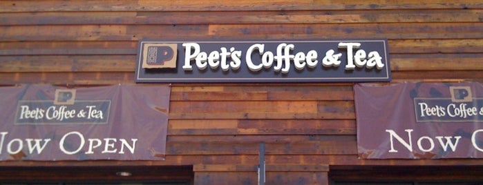 Peet's Coffee & Tea is one of Andrew'in Kaydettiği Mekanlar.