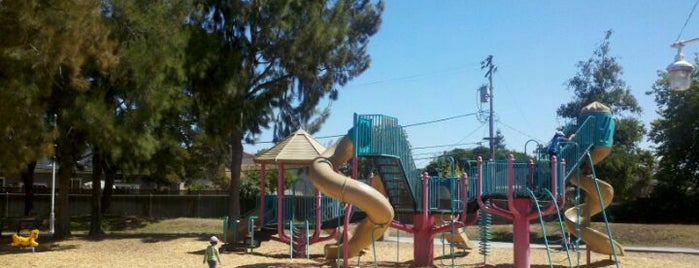 Joinville Park is one of Parks & Playgrounds (Peninsula & beyond).