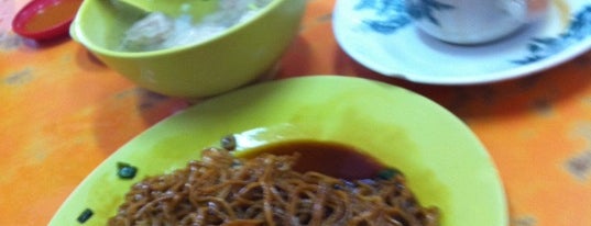 Restoran Mee Wah (美華海鲜酒樓) is one of 霹靂 Perak.