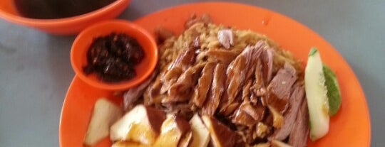 Chong Boon Market & Food Centre is one of Eats: SG Cheap and Good.