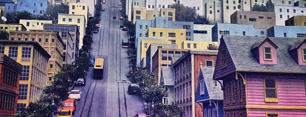 San Francisco, Streets of America is one of Orte, die Alberto gefallen.