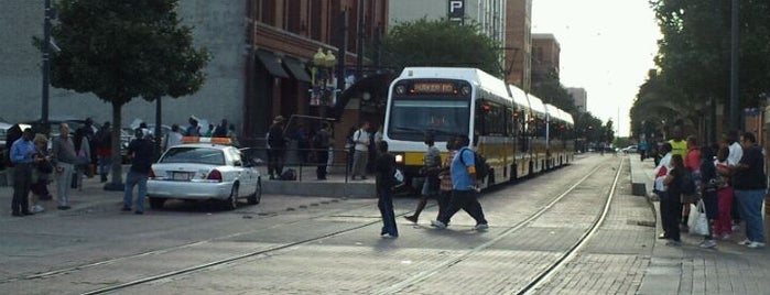 West End Station (DART Rail) is one of DART Blue Line.