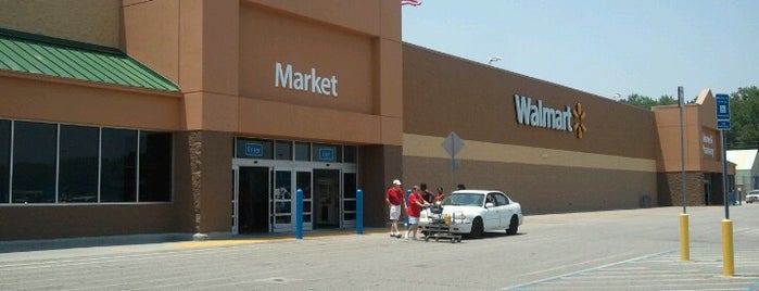 Walmart Supercenter is one of Jazzy’s Liked Places.