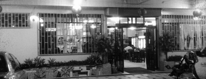 Restaurante Victoria is one of Tempat yang Disukai Jonathan.