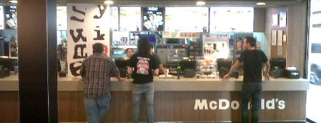 McDonald's is one of Locais onde estive.