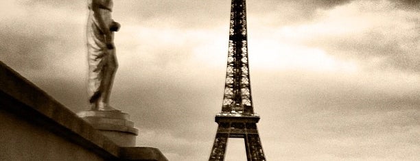 Трокадеро is one of Paris.