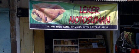 Leker Notosuman is one of Locais curtidos por Hendra.