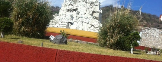 Glorieta monumento a Cervantes is one of Lugares favoritos de Bere.