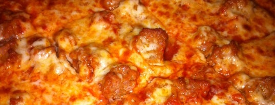 Als Pizza Chicago is one of Posti salvati di Derek.