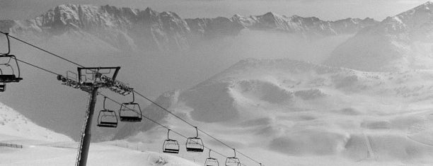 Station de l'Alpe Du Grand Serre (La Morte) is one of Les 200 principales stations de Ski françaises.