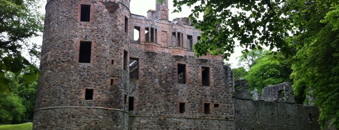 Huntly Castle is one of Scottish Castles.