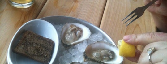 Mine Oyster Restaurant & Raw Bar is one of A Guide to Boothbay Harbor's Restaurants and Bars.