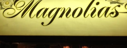 Magnolias is one of Caitlinさんのお気に入りスポット.