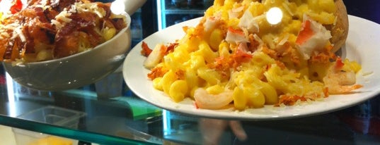 mmMac n' CHEESE is one of Nikiさんの保存済みスポット.