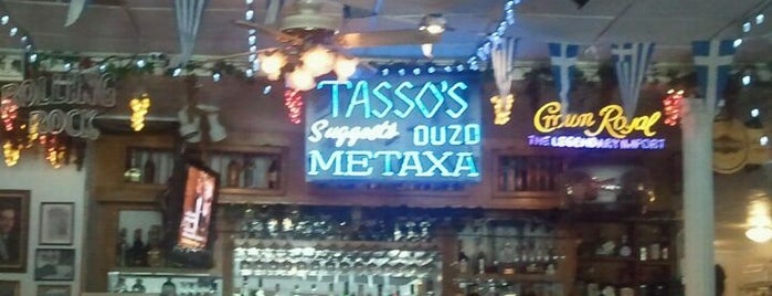 Tasso's Greek Restaurant is one of สถานที่ที่ Mary ถูกใจ.