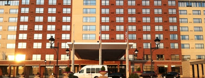 Coralville Marriott Hotel & Conference Center is one of Midwest US Anime Cons.