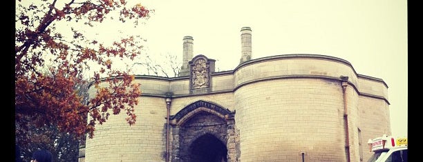 Castelo de Nottingham is one of East Midlands trip.