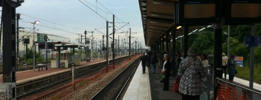 RER Le Blanc Mesnil [B] is one of Lieux qui ont plu à Katina.