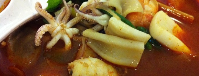 Eastern Wishes Nanyang & Thai Restaurant is one of Penang (Island) Food Hunt List.