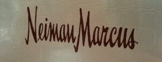 Neiman Marcus is one of สถานที่ที่ Lori ถูกใจ.
