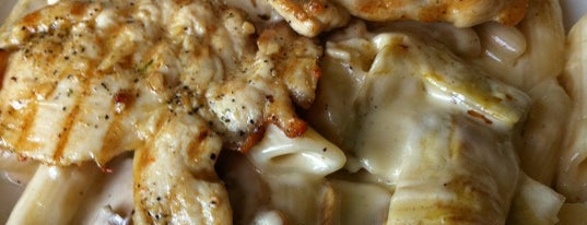 Bardo's Pizza & Pasta is one of Posti che sono piaciuti a KATIE.