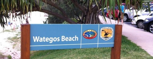 Wategos Beach is one of Tempat yang Disimpan Debbie.