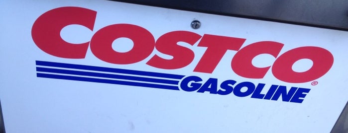 Costco Gasoline is one of Lieux qui ont plu à Roger D.