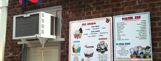 Ralph's Famous Italian Ices is one of OMG Foodie List.