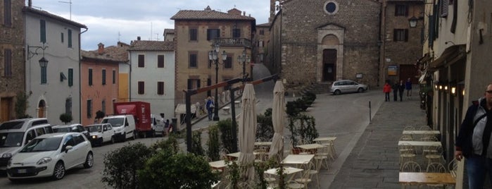 Montalcino is one of Toscane - Août 2009.