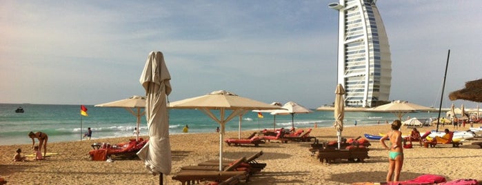 Madinat Jumeirah Private Beach is one of สถานที่ที่ 🍸👑ALI 👑🍸 ถูกใจ.