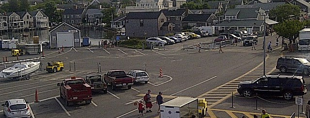 Steamship Authority - Nantucket Terminal is one of สถานที่ที่ eric ถูกใจ.