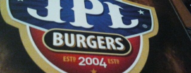 JPL Burgers is one of Preferidos para ir comer em Curitiba, Brasil.